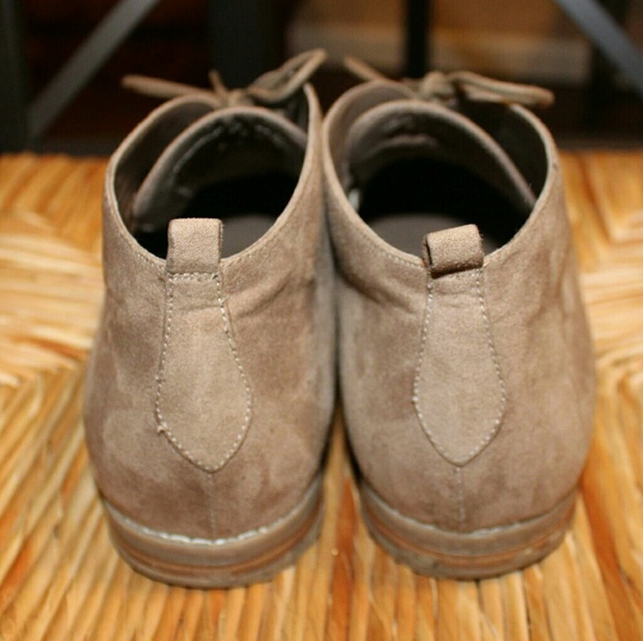 Franco Sarto Pebble Booties Taupe - Picture 5 of 6